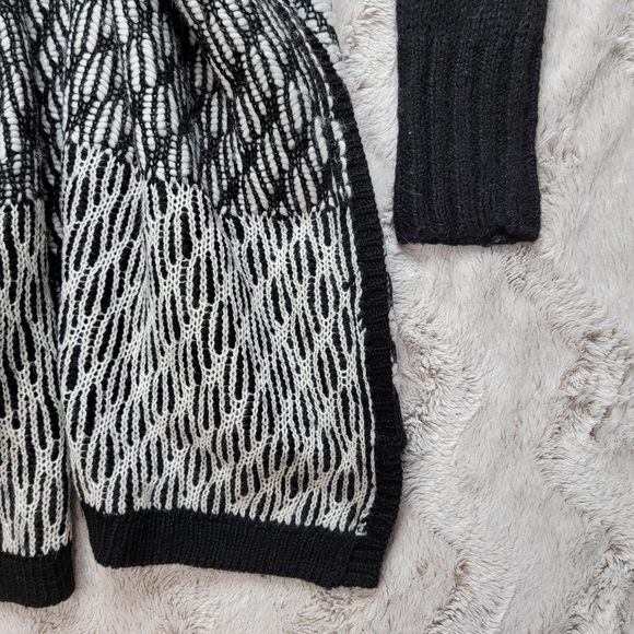 Ruby Moon Black White Long Sleeve Wool Blend Cardigan Sweater Size Small - Picture 6 of 11
